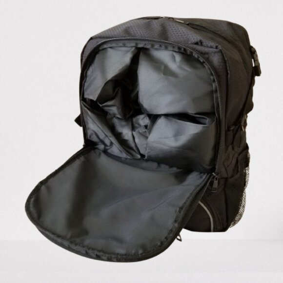 NWT! Lightweight Backpack w/Padded Back/Anti-Theft/Deep-Lined Pockets main image 10